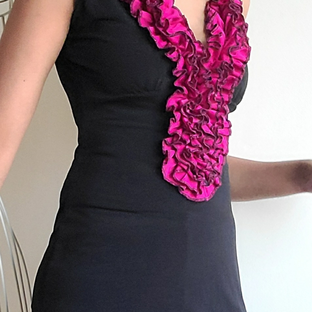 Vintage ruffle black/fushcia dress